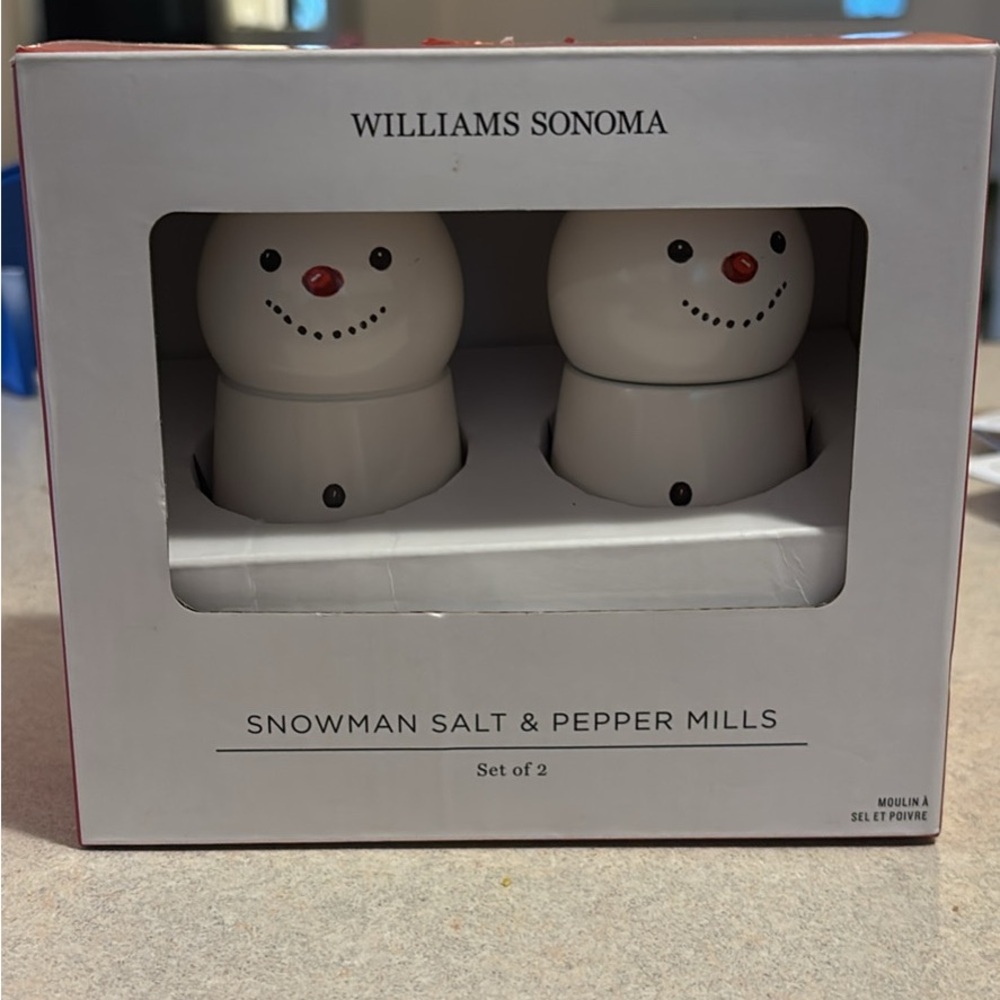 Williams Sonoma snowman salt and pepper
